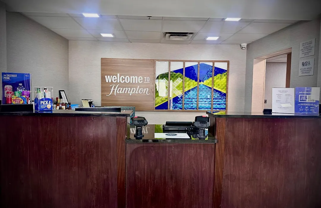 Hampton Inn Waycross-1